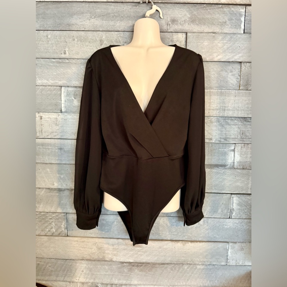 Women's SHEIN Long Sleeve Wrap V-Neck Bodysuit (Sheer Sleeves) - L